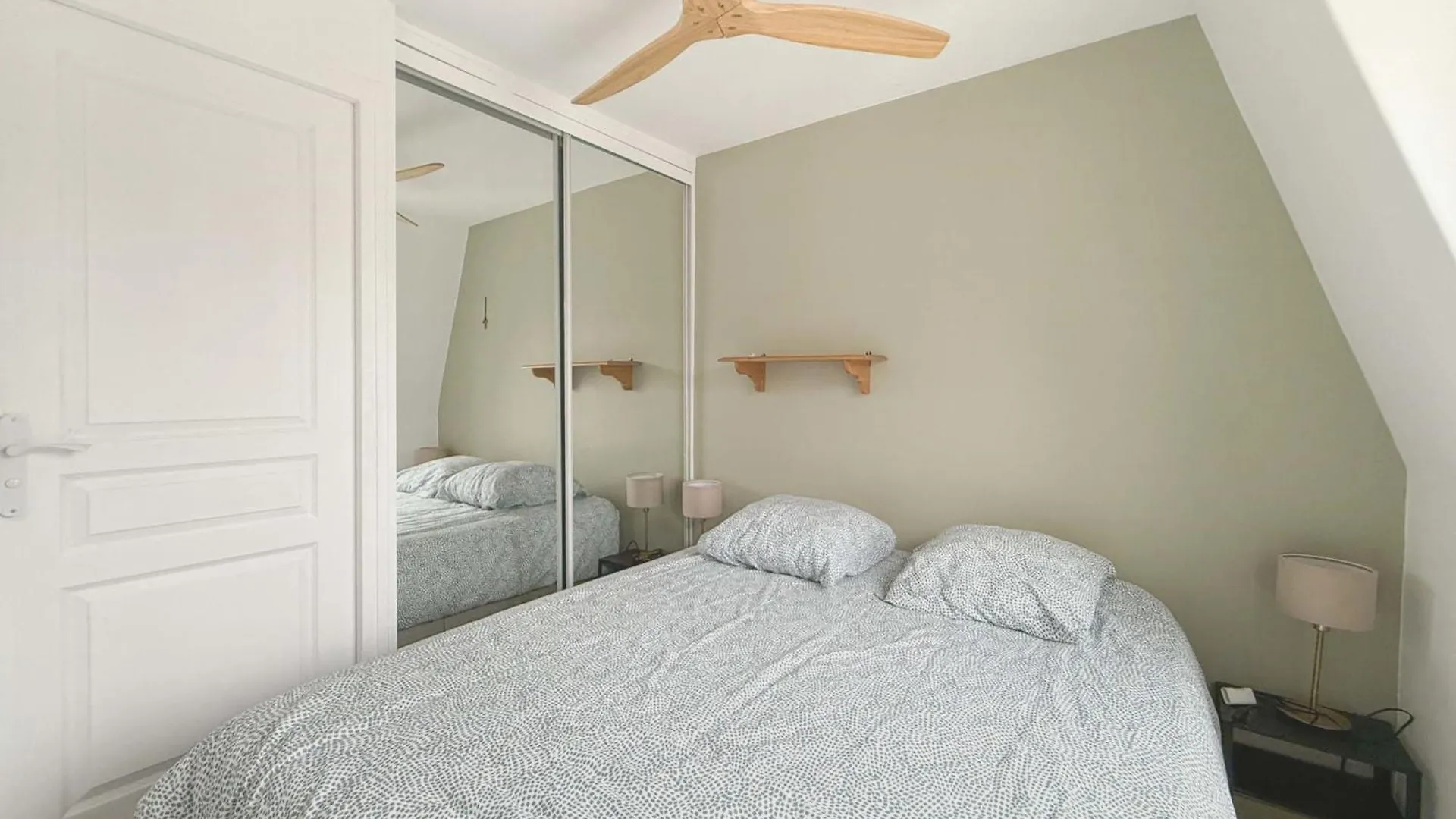 Flexliving - One Bedroom - Croix Nivert location